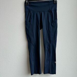 Lululemon Fast N’ Free Crop II *Nulux 19" Inseam True Navy Cropped Size 4 Small